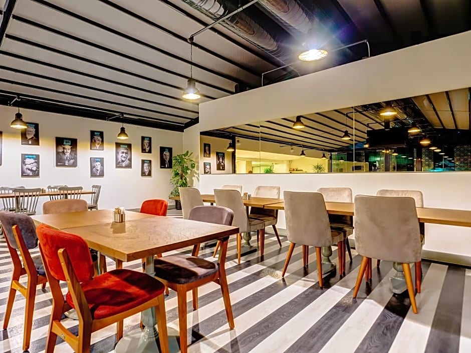 Plus Hotel Bostanci Atasehir