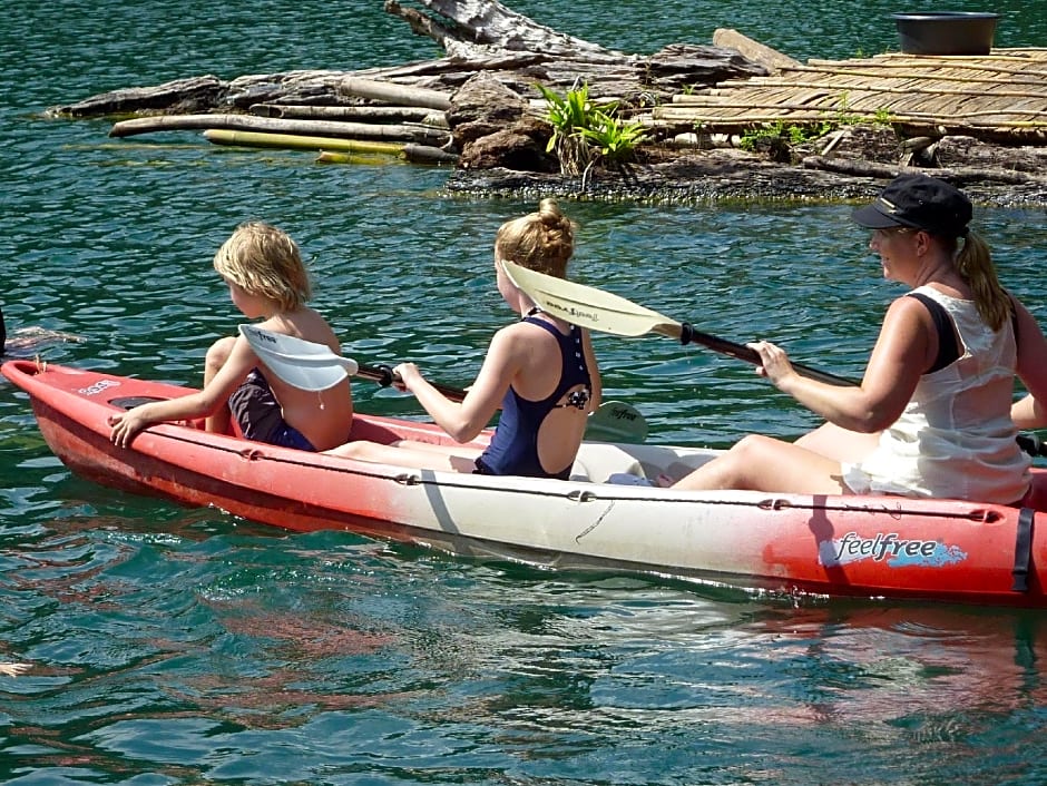 Baandin Chiewlarn Resort