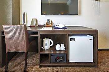 The Celecton Omiya Kaisoku Kitamoto Ekimae