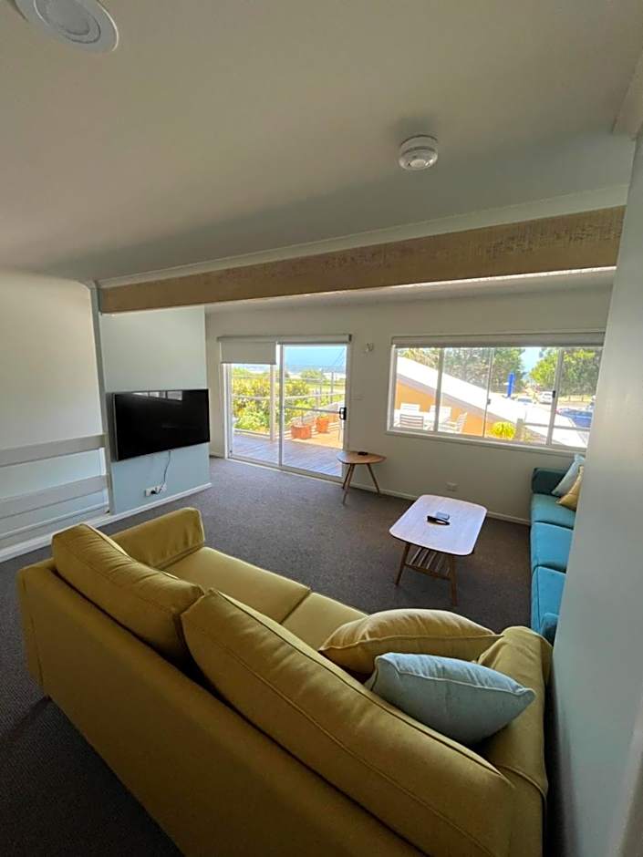 Tathra Beach House Holiday Apartments
