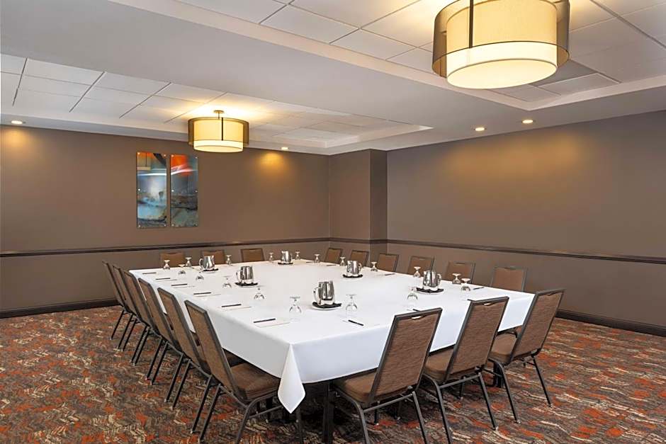 DoubleTree by Hilton San Bernardino