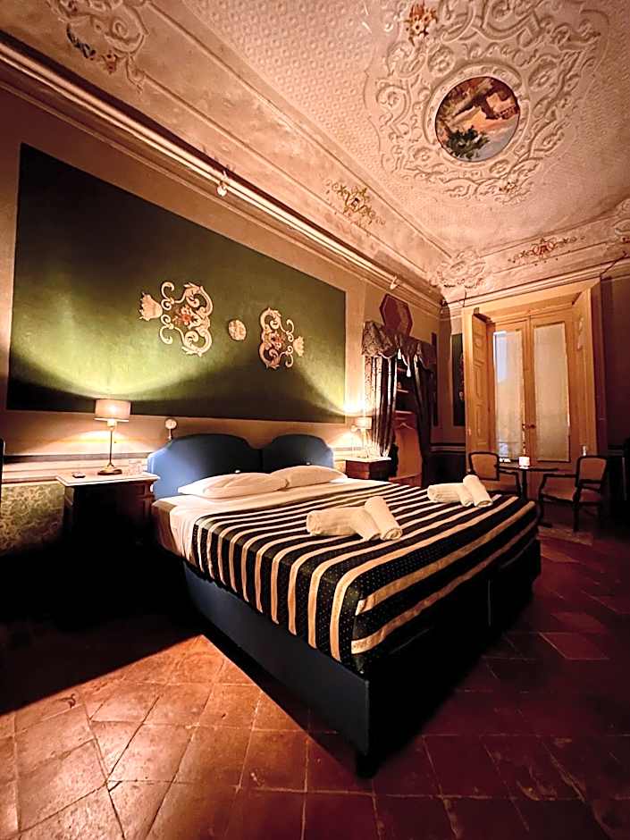 Casa Santangelo Suites - Historical Residence