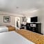 Travelodge by Wyndham Traverse City MI
