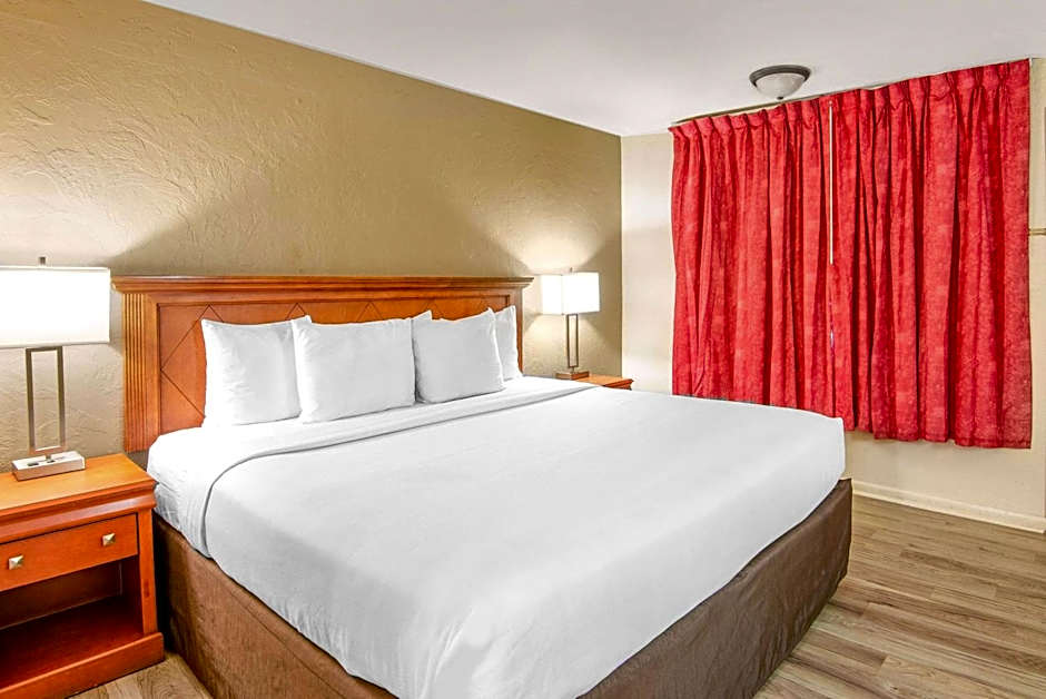 Econo Lodge Inn & Suites Durango