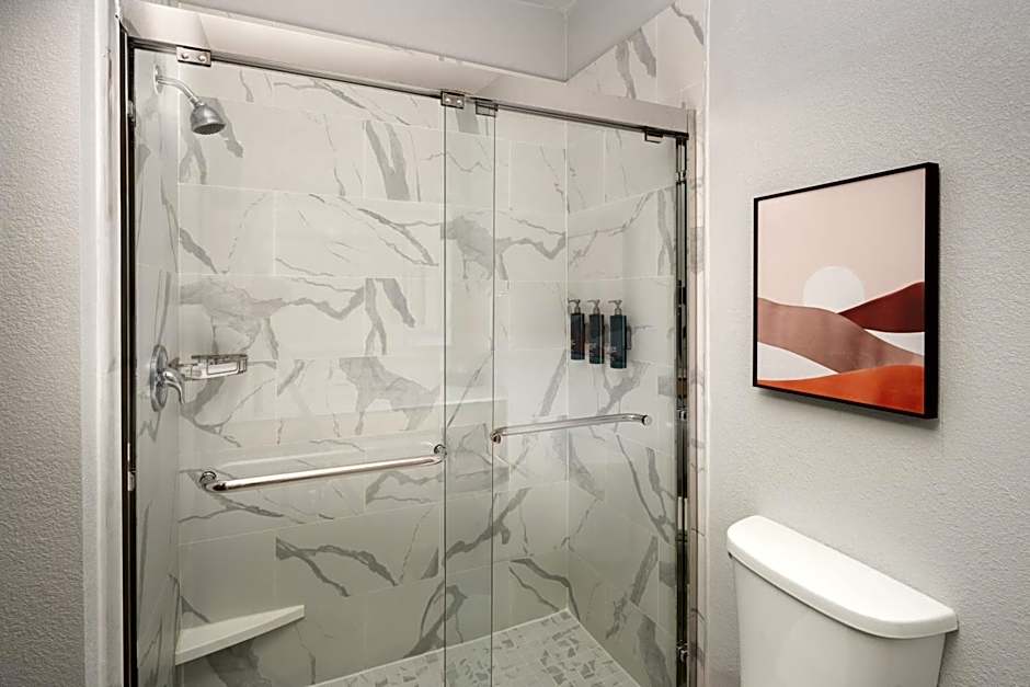 DoubleTree by Hilton Houston Westchase