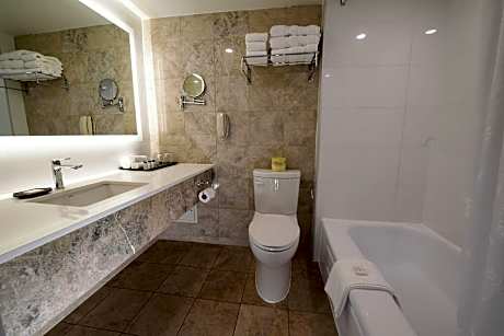 Club Room, 2 Queen Beds