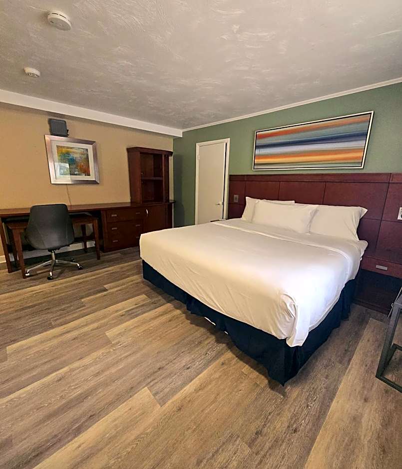 Nashoba Valley Inn & Suites