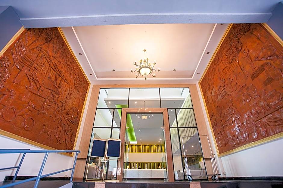 Tonkoon Hotel