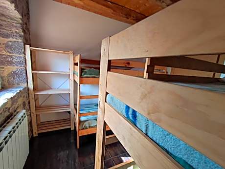 Bed in 4-Bed Dormitory Room