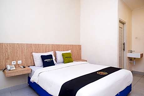 Urbanview Hotel DJ Inn Tegal
