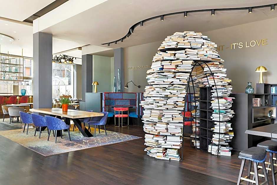 Renaissance by Marriott Zurich Tower Hotel