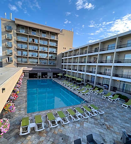 Coast Capri Hotel
