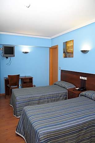 Classic Twin Room