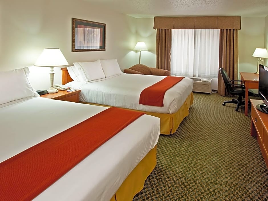 Holiday Inn Express & Suites Logan