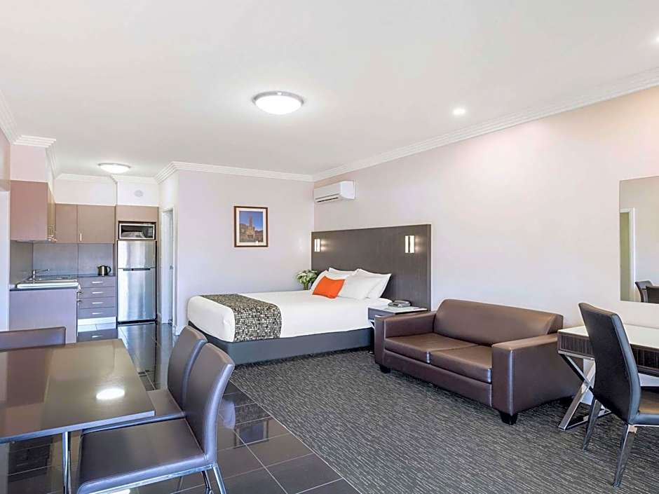 Mercure Goulburn