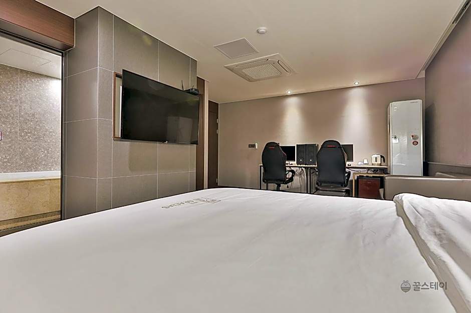 Gracias Hotel Gimhae