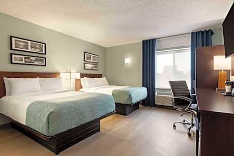 Double with 2 Double Beds - Non-Smoking