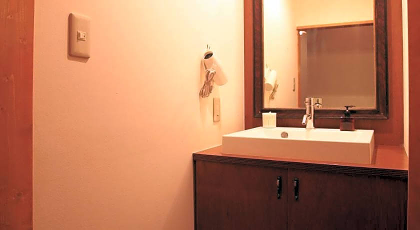 Sheena and Ippei Guesthouse