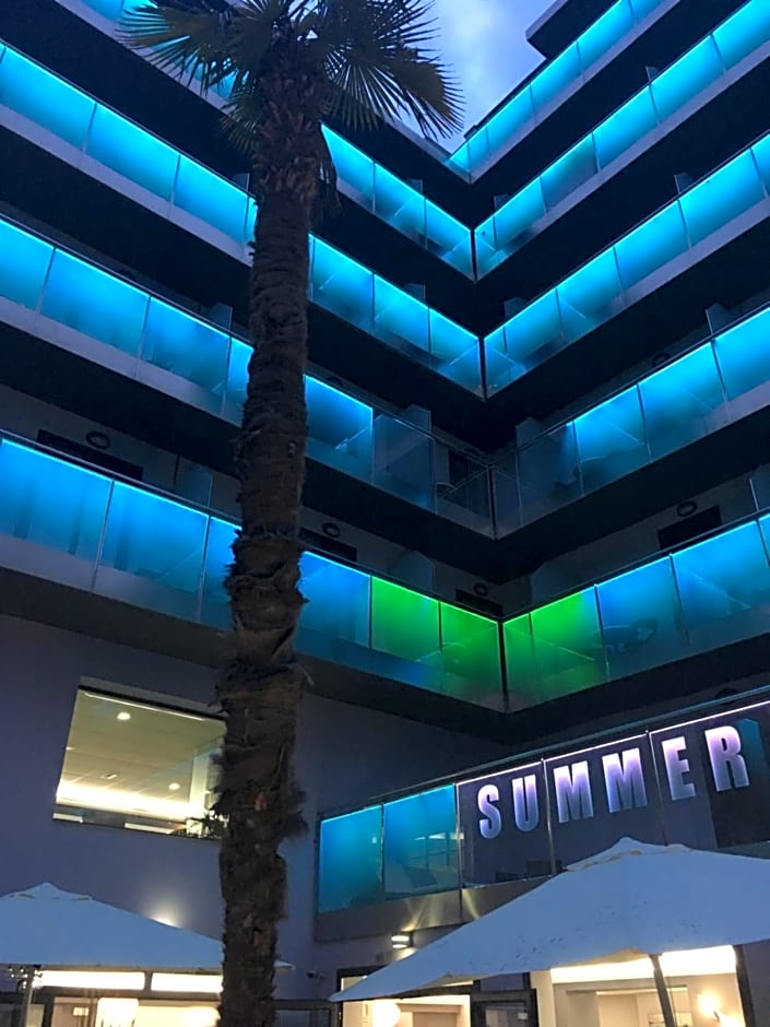 Summer Hotel