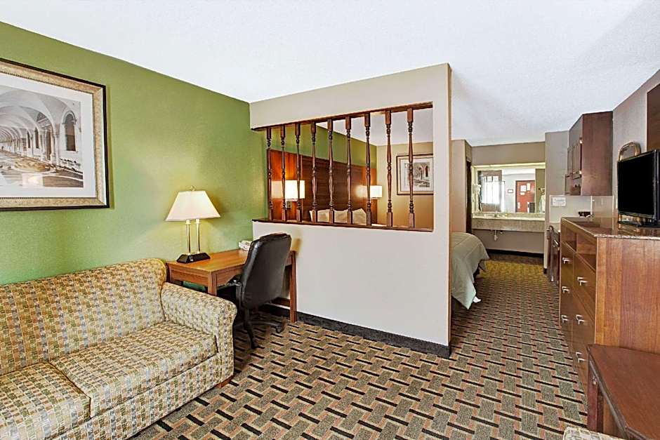 Photo 1 of 1 of 1 King Bed Suite