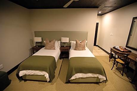 Twin Room with Mountain View