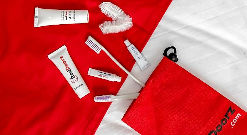 RedDoorz Plus @ Vantas Hotel Parbaba