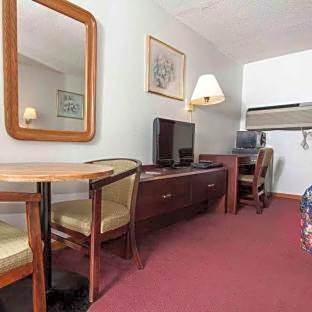 Oak Grove Inn