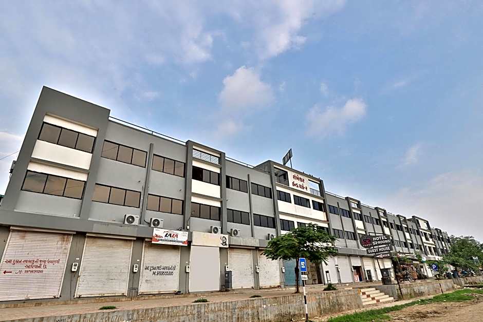 Hotel SR Rooms – Ahmedabad, TN