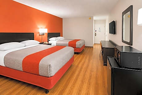 Motel 6-New Stanton, PA