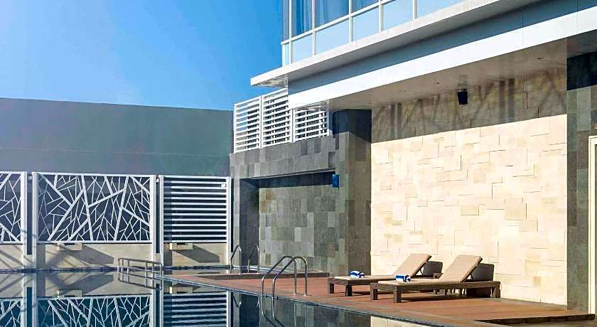 Novotel Makassar Grand Shayla Hotel