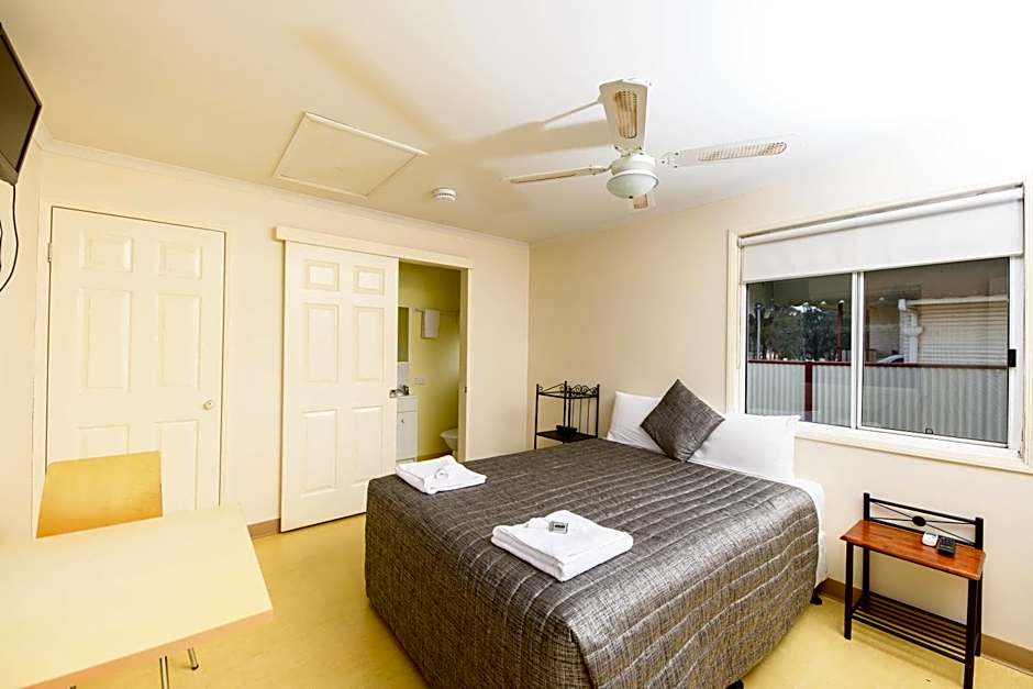 Y Motels Kingaroy