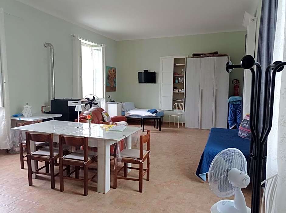 Rifugio escursionistico ex-scuola Grassi, Bubbio