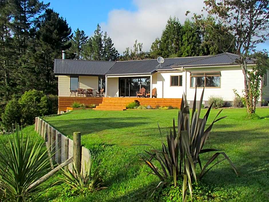 Rolling Hills Country Stay B&B