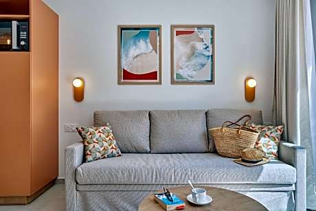 Studio with Sea View