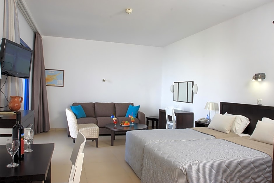 Maris Mare Apartments