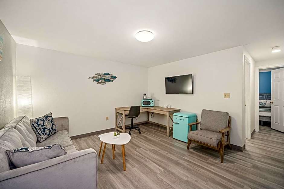 Founder's Brook Motel and Suites