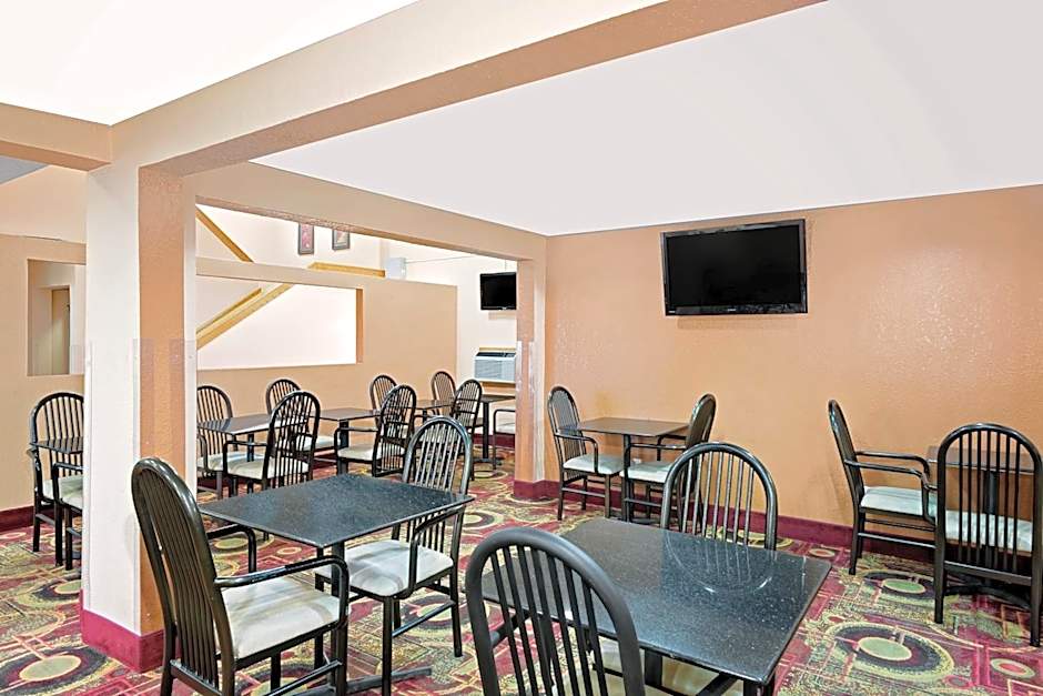 Days Inn by Wyndham Fort Dodge