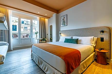 Deluxe Room with Terrace (4 Adults)