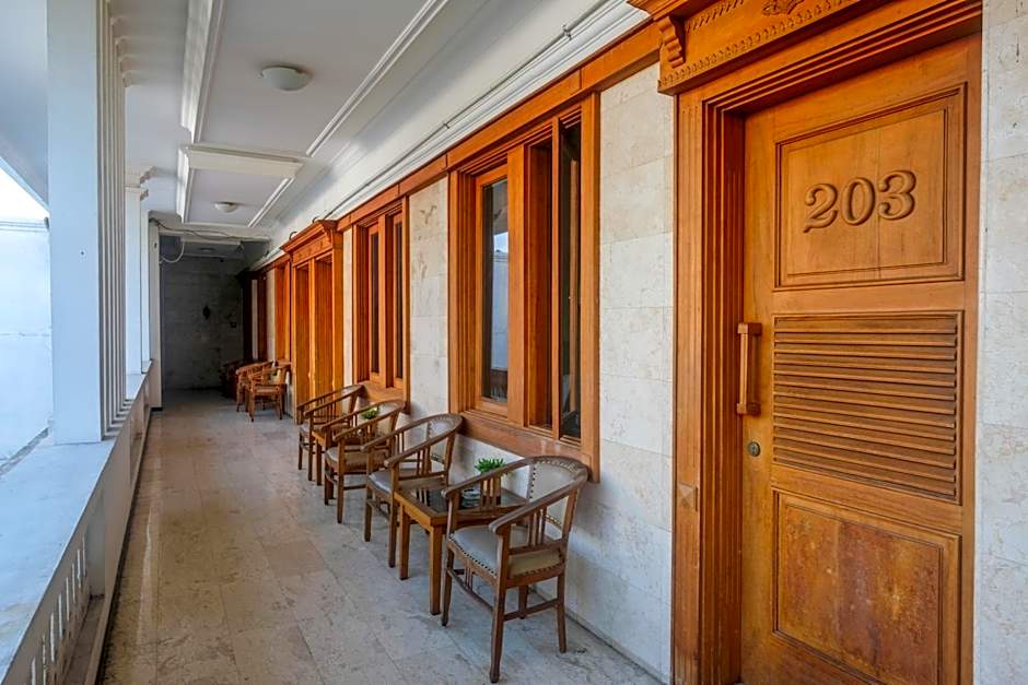 Urbanview Omah Pari Boutique Hotel