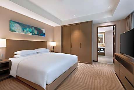 Two-Bedroom Suite with Kitchen