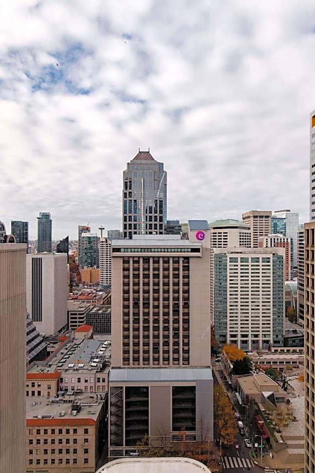 Coast Seattle Downtown Hotel by APA