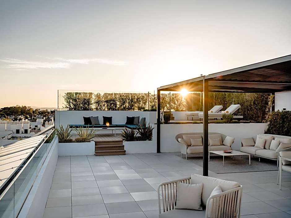 THE FLAG HOTEL Marbella, Estepona Adult Recommended
