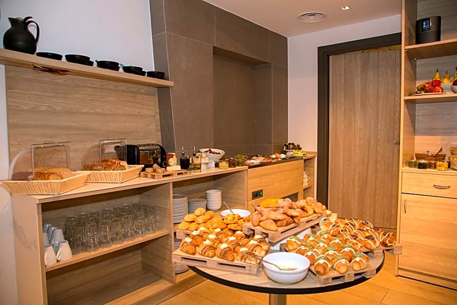 Ivy Hotel - Adults Only