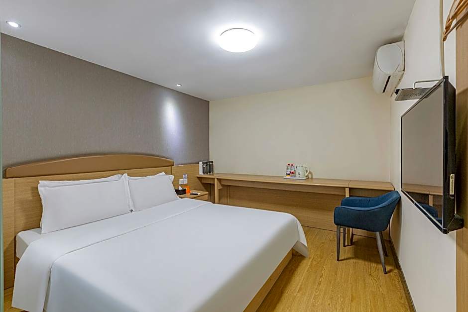 7 Days Inn Wuhan Jianghan Road Jiqing Street Metro Station