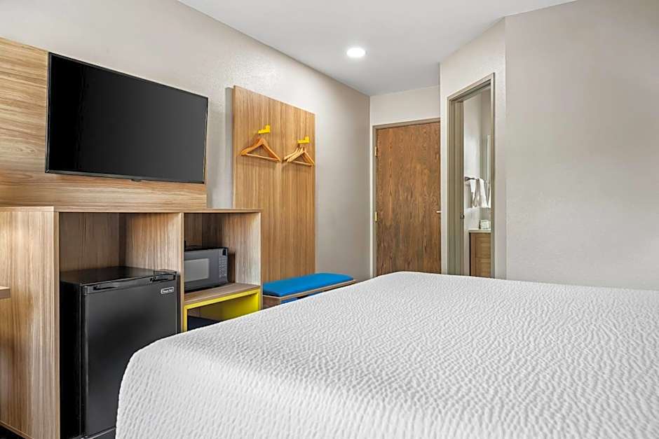 Days Inn by Wyndham Billings