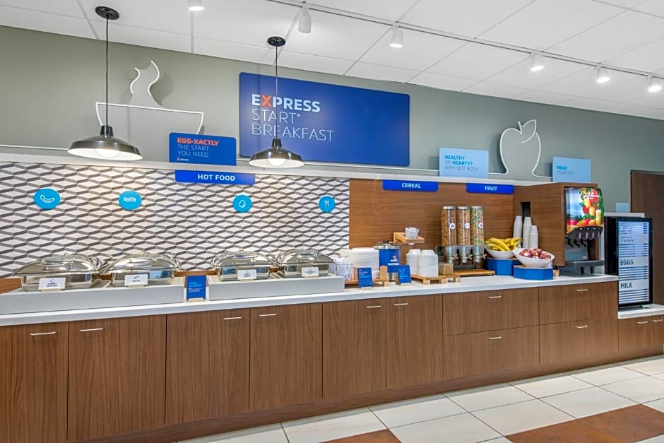 Holiday Inn Express And Suites Ruskin By IHG