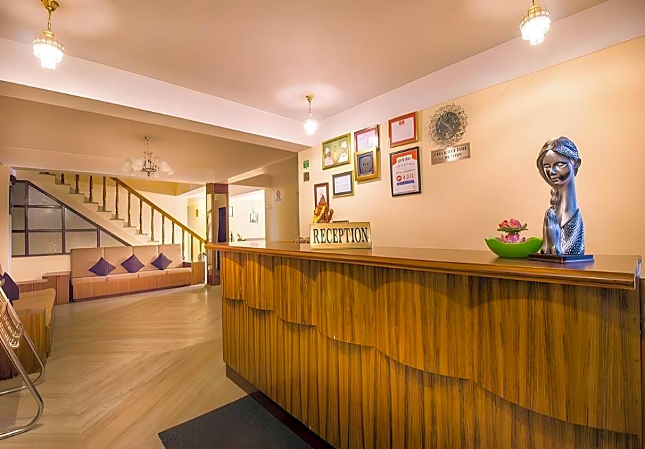 Hotel Royal Residency