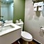 Quality Inn & Suites Albany Airport