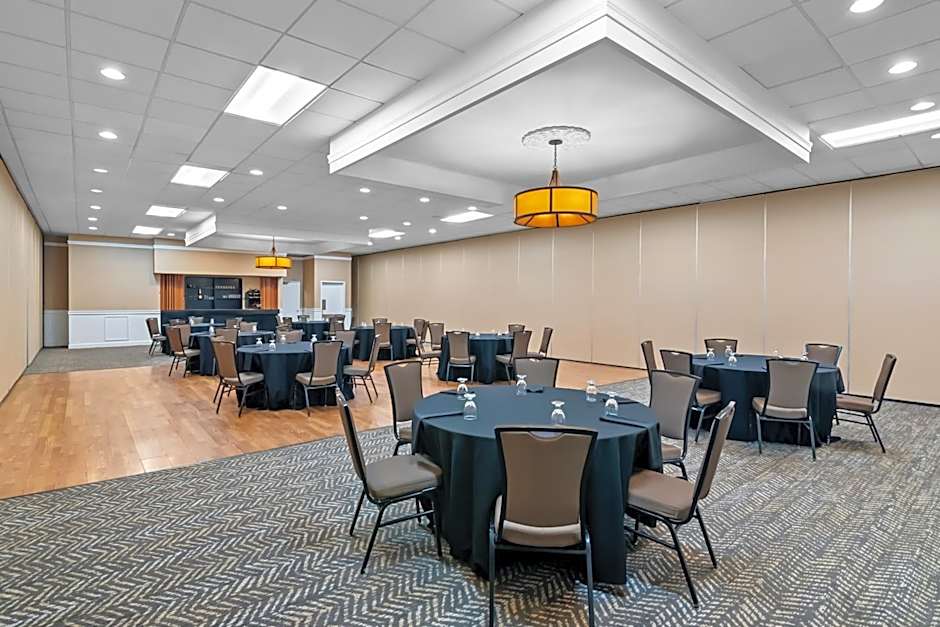 Clarion Inn North Haven - New Haven North