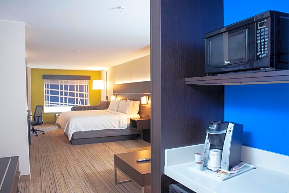 Holiday Inn Express Hotel & Suites Chester By IHG